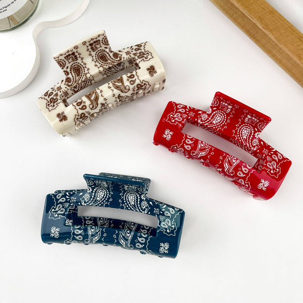 Retro Elegant Hollow Hair Claw Clips